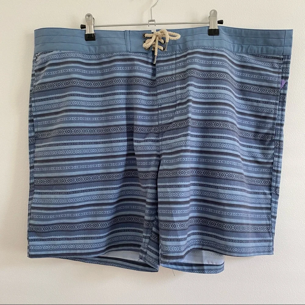 NWT Faherty Classic Boardshort 7” in Blue Falls Ikat sz XX-Large / 42 Drawstring